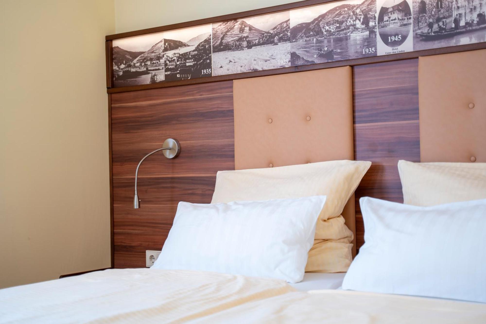 Hotel Unter Den Linden Rüdesheim am Rhein Esterno foto